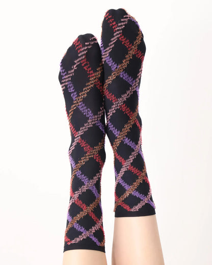 Oroblù Fur Tartan Sock - Black opaque fashion ankle socks with a textured diamond tartan style pattern in contrasting colours and gold with a plain thin elasticated cuff. 