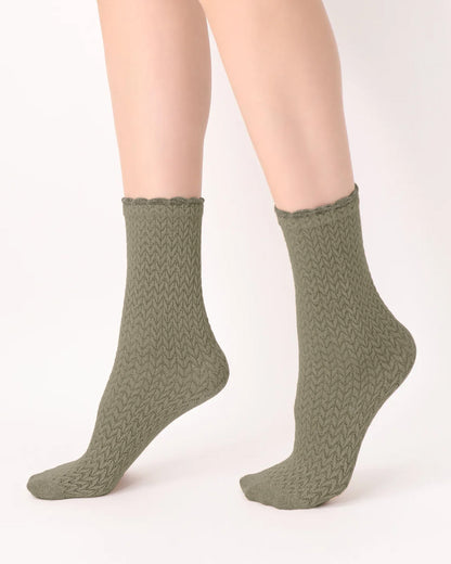 Oroblù Shiny Tweed Sock - Khaki green soft viscose mix fashion ankle socks with a textured herringbone style pattern with sparkly lurex and a sparkly scalloped edge cuff.