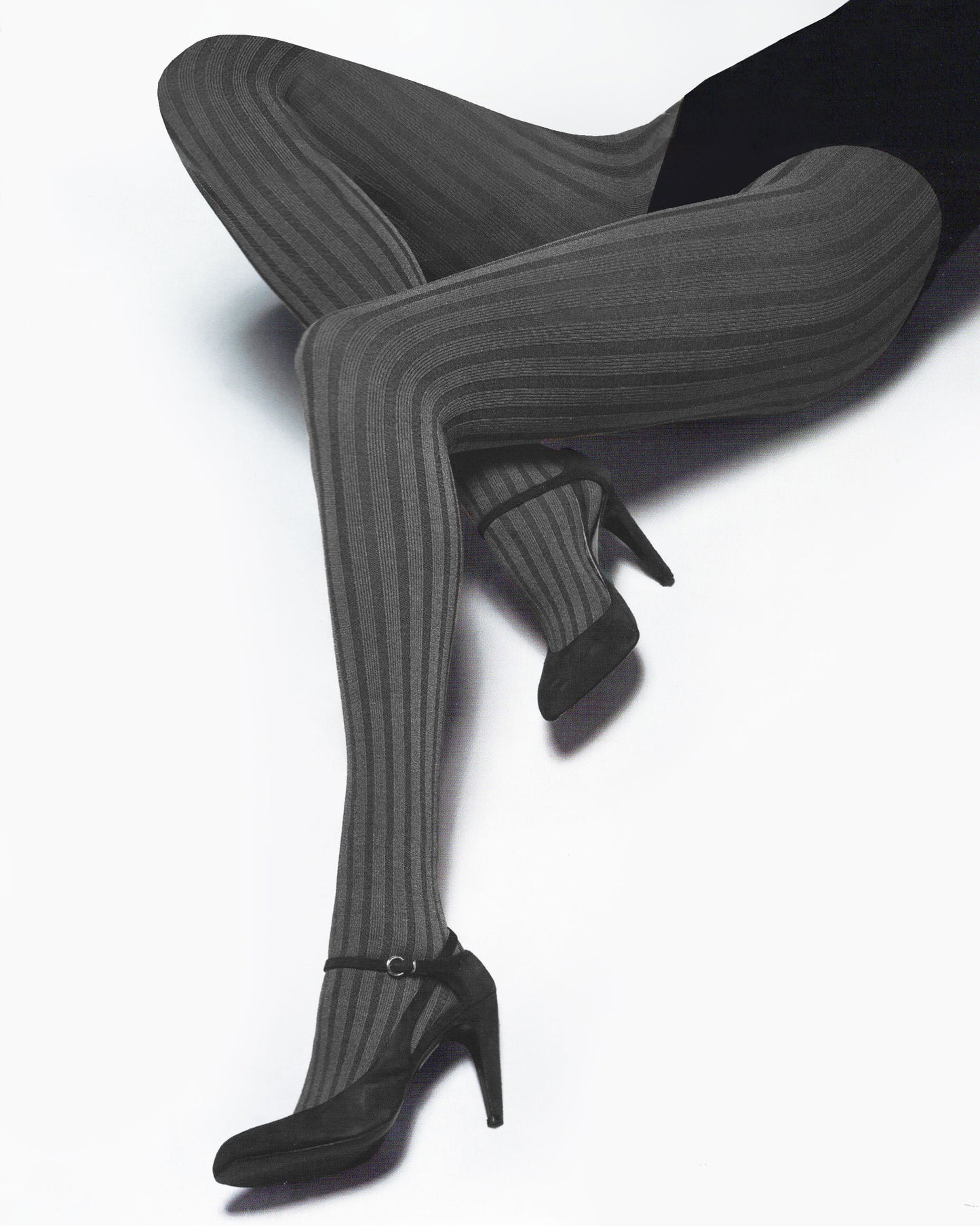 Silvia Grandi Dalida Collant - Grey soft and warm knitted cotton mix tights with a vertical stripe pattern, flat seams and gusset.