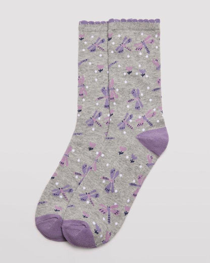 Ysabel Mora 12206 Dragonfly Sock - Light fleck grey crew length cotton ankle socks with an all over pattern of dragonflies and flowers in shades of purple/pink coloured, white spots with a purple scalloped edge elasticated cuff, purple shaped heel and flat toe seam.