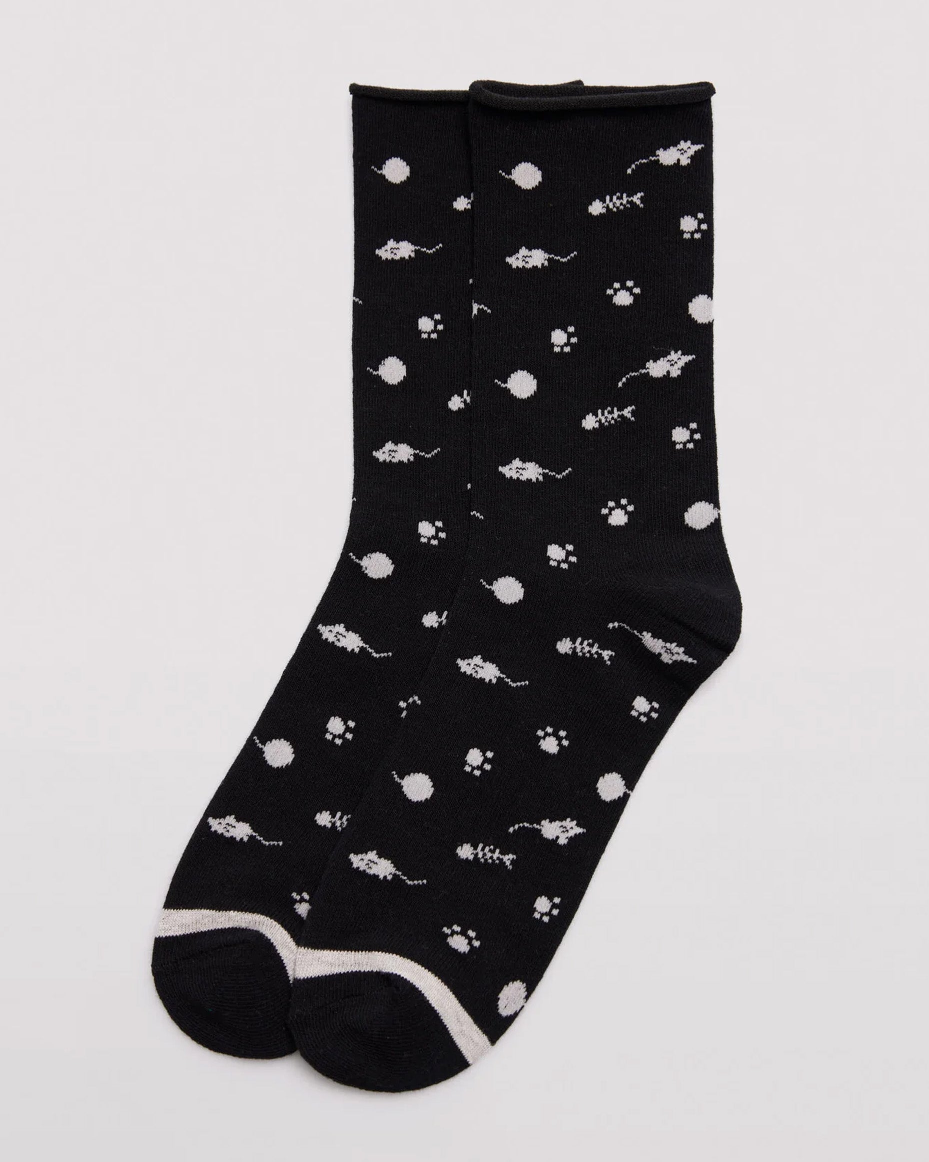 Ysabel Mora 12207 Mouse Socks - Black crew length cotton ankle socks with an all over light grey pattern of mice, fish bones and cat paw prints with a light grey stripe on toe, no cuff roll top soft edged cuff, flat toe seam and shaped heel.