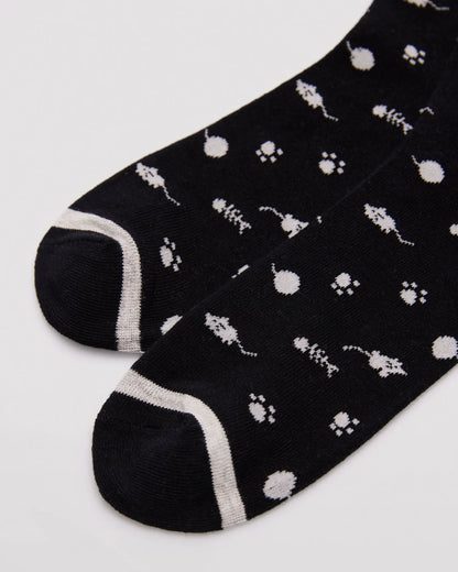 Ysabel Mora 12207 Mouse Socks - Black crew length cotton ankle socks with an all over light grey pattern of mice, fish bones and cat paw prints with a light grey stripe on toe detail.