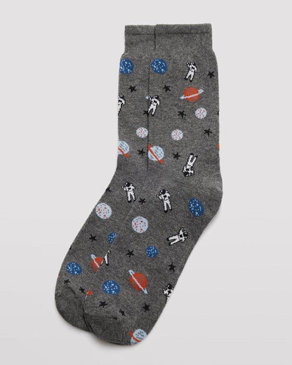 Ysabel Mora 22154 Astronaut Sock - Grey cotton crew length ankle socks with an all over space themed pattern of astronauts, stars, moons and planets with soft anti-pressure cuffs.