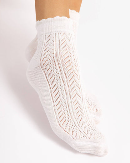 Fiore Laylah Sock - Openwork ivory fashion ankle socks with a crochet chevron/herringbone stripe style pattern, comfort cuff with a frill scalloped edge and plain sole.