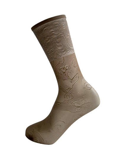 Omsa Decorate Calzino - Semi-sheer dark tan fashion ankle socks with a paisley style pattern and deep elasticated comfort cuff with an off white lace style pattern.