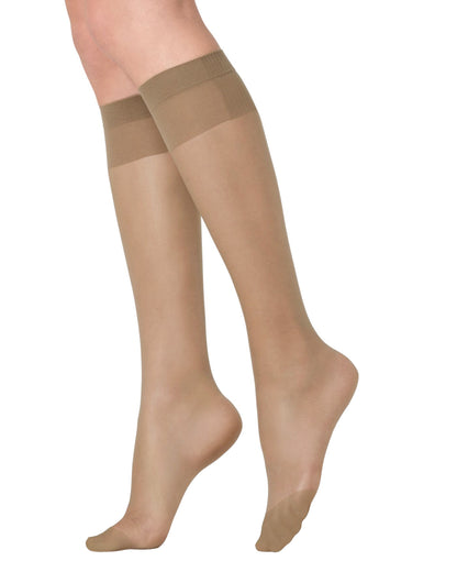 Omsa MiniActive 40 - light support knee-high socks with gradual compression, ideal for flights or people who spend a lot of time on their feet. Available in tan.