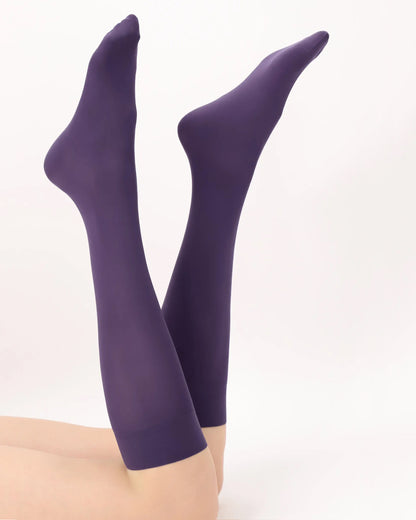 Oroblù All Colors Knee-Highs - Soft opaque dark purple knee-high socks with a soft deep elasticated comfort cuff.