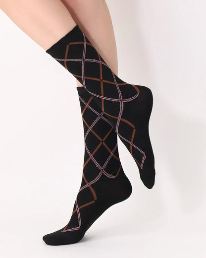 Oroblù British Socks - Soft black viscose mix fashion ankle socks with a linear diamond argyle style pattern in rust orange, light pink and sparkly gold lurex, shaped heel and flat toe seam. Side view