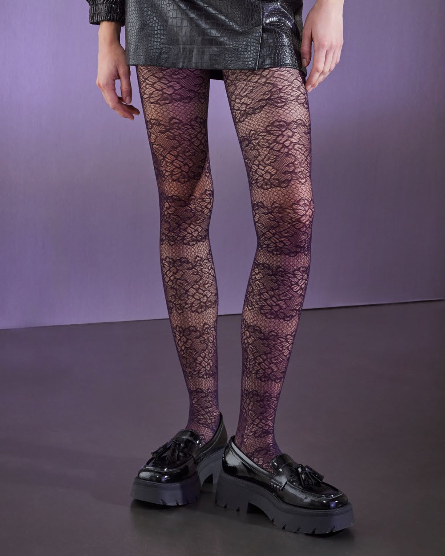 SiSi Floral Lace Tights - Black micro-mesh fashion tights with a horizontal floral lace style panel pattern. Worn with black snake skin skirt and chunky brogues.