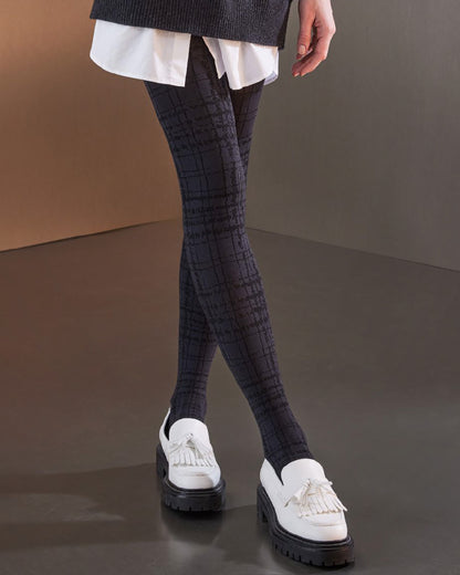 SiSi Fog Collant - Dark grey matte opaque fashion tights with a black tartan/plaid style pattern.