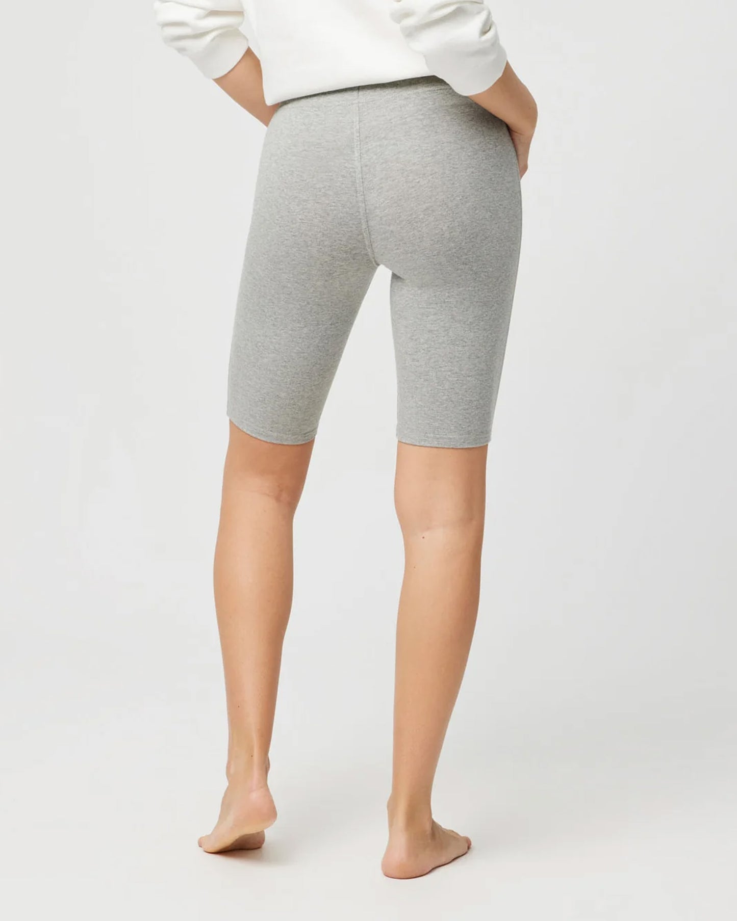 Ysabel Mora 70217 Cotton knee length bicycle shorts in light grey (back view).