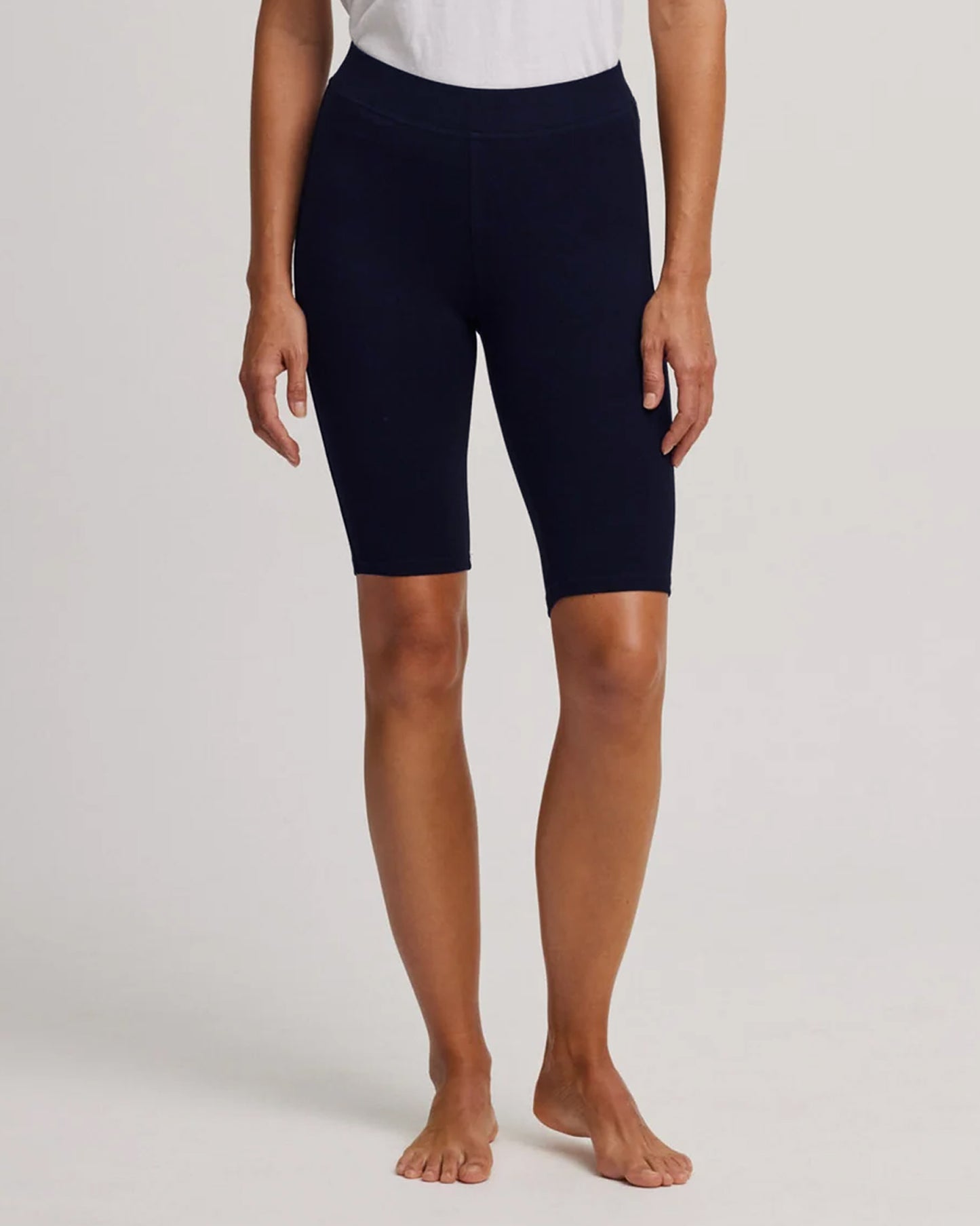 Ysabel Mora 70217 Cotton knee length bicycle shorts in navy.