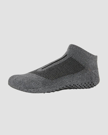 Ysabel Mora 17396 Yoga & Pilates Sock - Grey and black breathable low ankle sports socks with a dotted anti-slip sole and arch support.