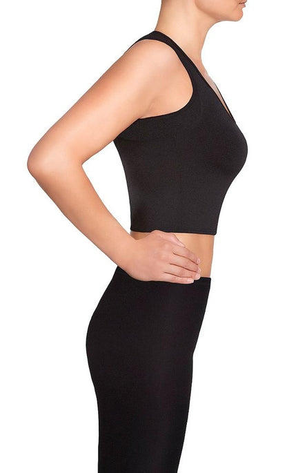 BasBlack Team Top 30 - Black razor back cropped sports top.