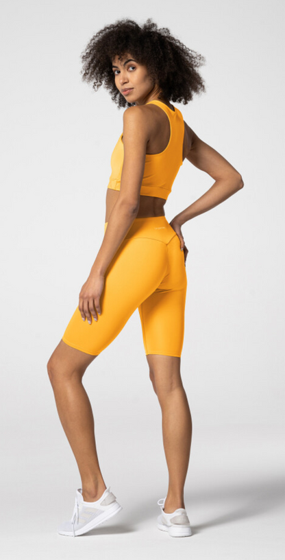 Carpatree Spark Biker Shorts - Yellow semi seamless biker sports with a high deep waistband and gusset. Made of soft and strong quick-drying breathable fabric, letting you train effectively and comfortably.