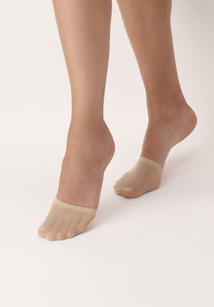 OroblÌ_ Solange Pointe - Semi sheer nude toe covers, perfect for wearing in open back shoes such as mules and sling-backs and also to wear under your favourite hosiery to help protect the toes.