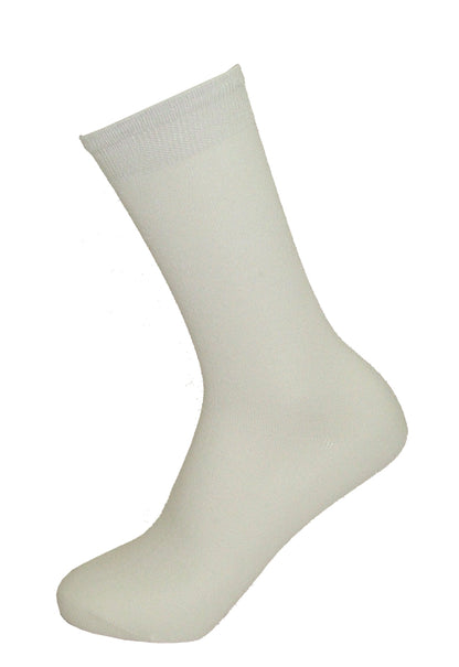 Ysabel Mora - 12344 Bambu - white bamboo ankle socks, breathable and cool in the Summer, warm in the Winter